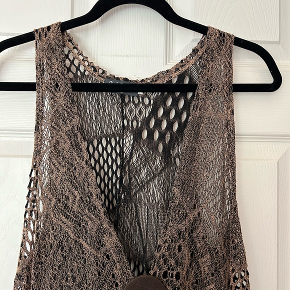 Corel Red Vest - Picture 8 of 15